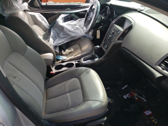 Photo 4 VIN: 1G4PP5SK1D4243719 - BUICK VERANO 