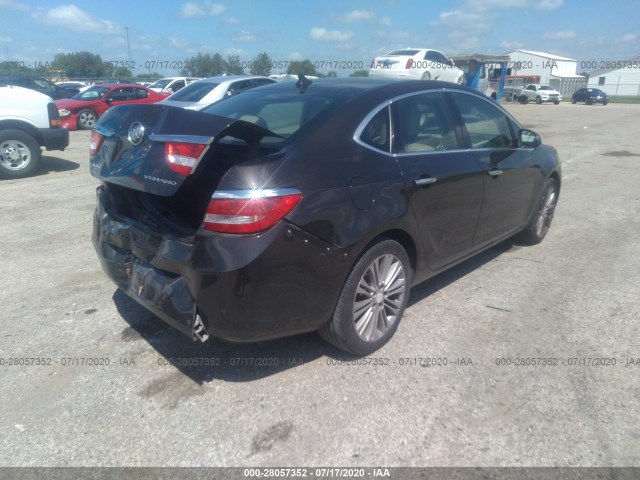 Photo 3 VIN: 1G4PP5SK1D4252985 - BUICK VERANO 