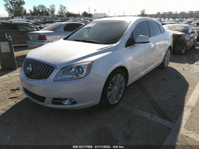 Photo 1 VIN: 1G4PP5SK1E4136431 - BUICK VERANO 