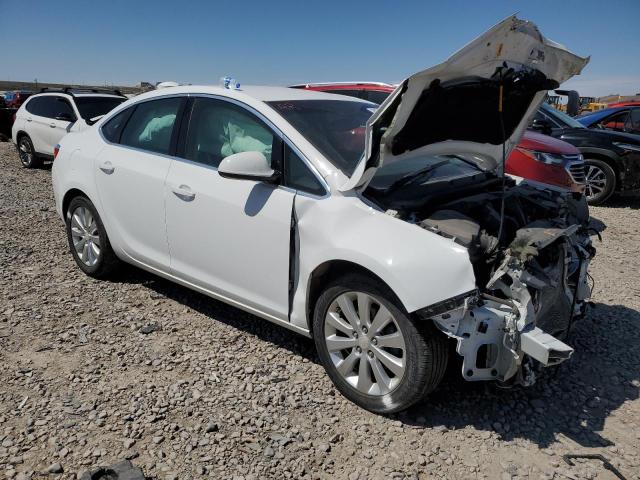 Photo 3 VIN: 1G4PP5SK1F4135796 - BUICK VERANO 