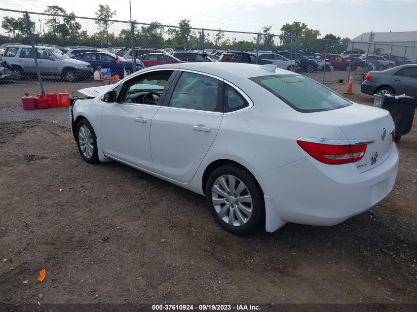 Photo 2 VIN: 1G4PP5SK1F4150444 - BUICK VERANO 