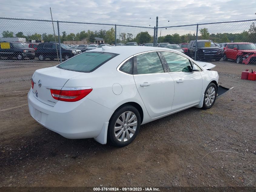 Photo 3 VIN: 1G4PP5SK1F4150444 - BUICK VERANO 