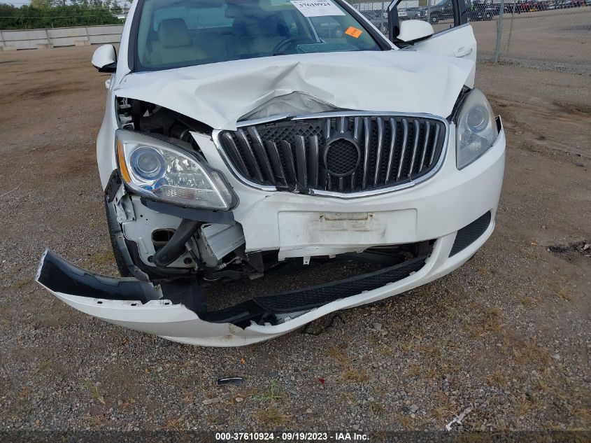 Photo 5 VIN: 1G4PP5SK1F4150444 - BUICK VERANO 