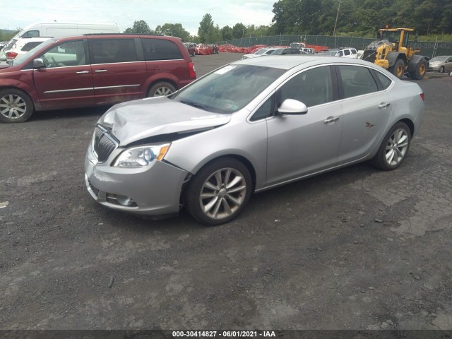 Photo 1 VIN: 1G4PP5SK2C4142929 - BUICK VERANO 