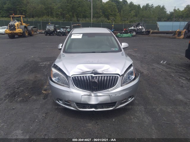 Photo 5 VIN: 1G4PP5SK2C4142929 - BUICK VERANO 