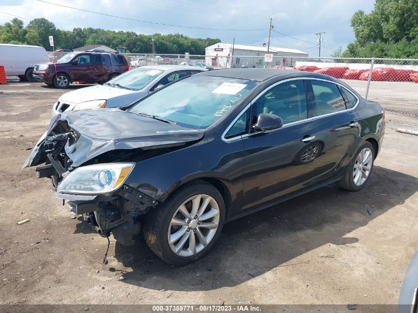 Photo 1 VIN: 1G4PP5SK2C4230914 - BUICK VERANO 