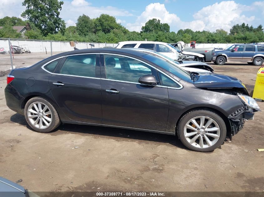 Photo 13 VIN: 1G4PP5SK2C4230914 - BUICK VERANO 