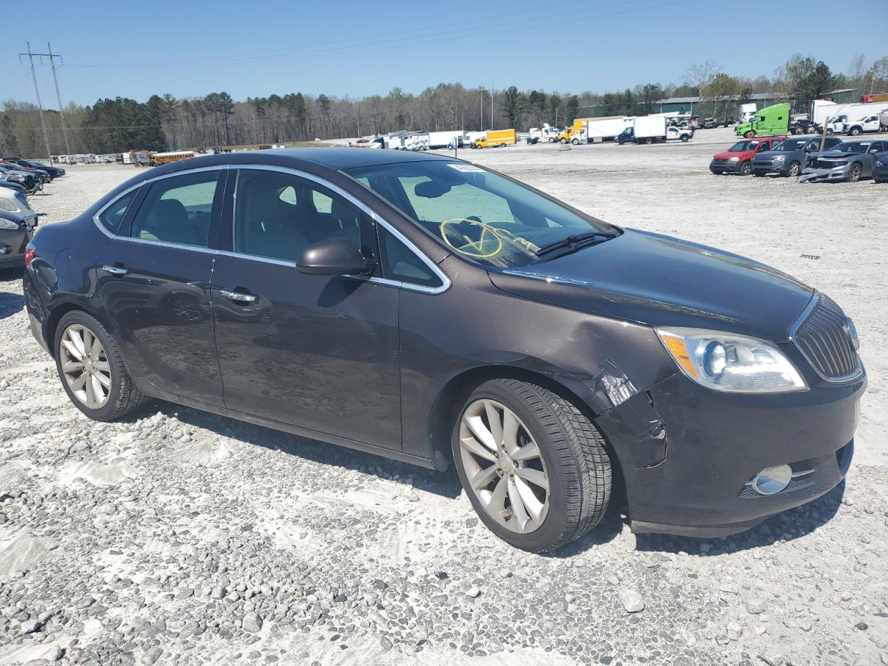 Photo 3 VIN: 1G4PP5SK2D4104814 - BUICK VERANO 