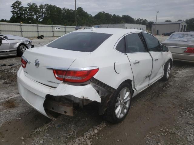 Photo 3 VIN: 1G4PP5SK2D4133455 - BUICK VERANO 