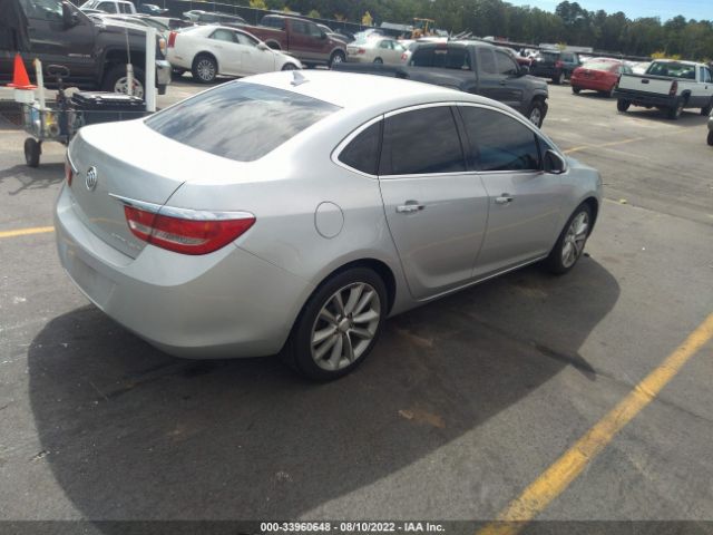 Photo 3 VIN: 1G4PP5SK2D4234186 - BUICK VERANO 