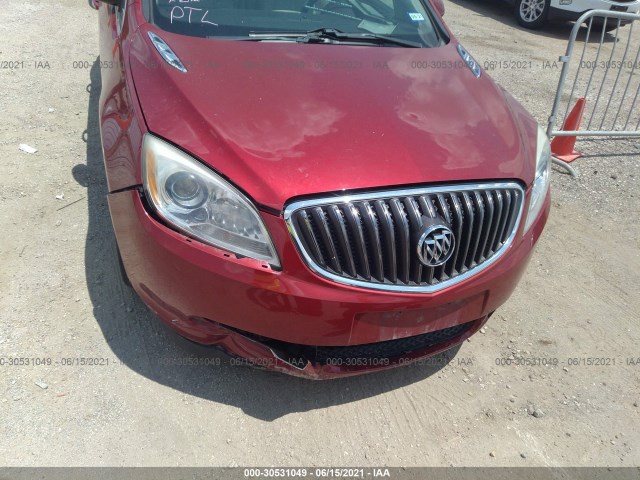 Photo 5 VIN: 1G4PP5SK2E4210424 - BUICK VERANO 