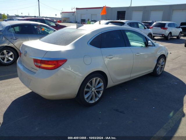 Photo 3 VIN: 1G4PP5SK2F4106677 - BUICK VERANO 