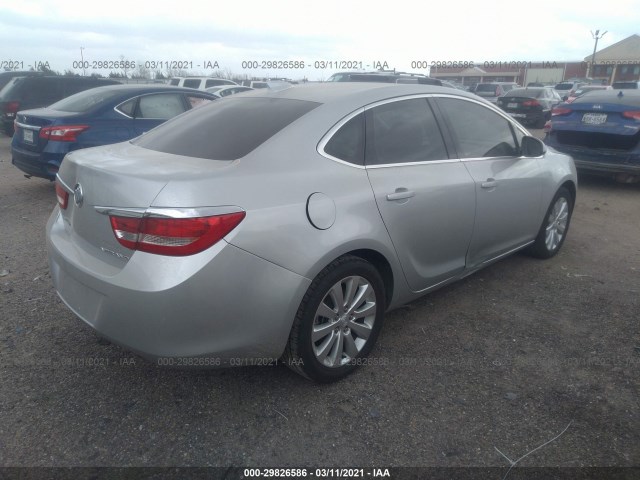 Photo 3 VIN: 1G4PP5SK2G4115719 - BUICK VERANO 