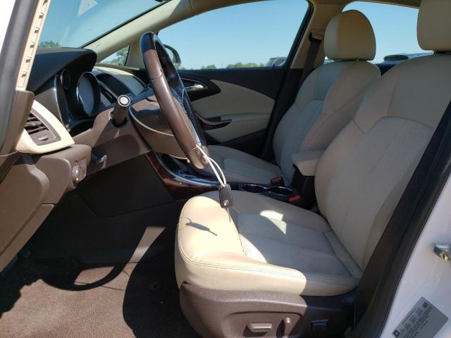 Photo 6 VIN: 1G4PP5SK2G4125103 - BUICK VERANO 