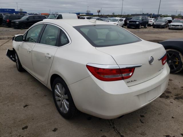 Photo 2 VIN: 1G4PP5SK2G4135226 - BUICK VERANO 