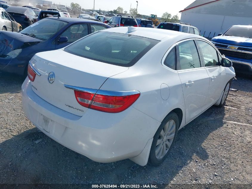 Photo 3 VIN: 1G4PP5SK2G4136635 - BUICK VERANO 