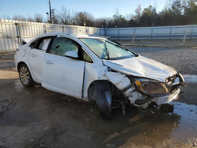 Photo 3 VIN: 1G4PP5SK2G4151037 - BUICK VERANO 