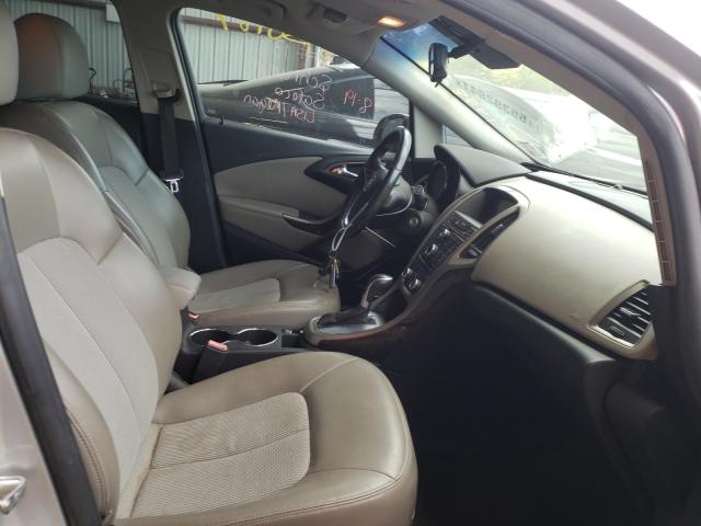 Photo 4 VIN: 1G4PP5SK3C4149825 - BUICK VERANO 