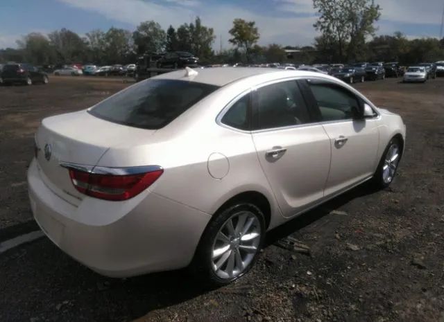 Photo 3 VIN: 1G4PP5SK3C4157956 - BUICK VERANO 