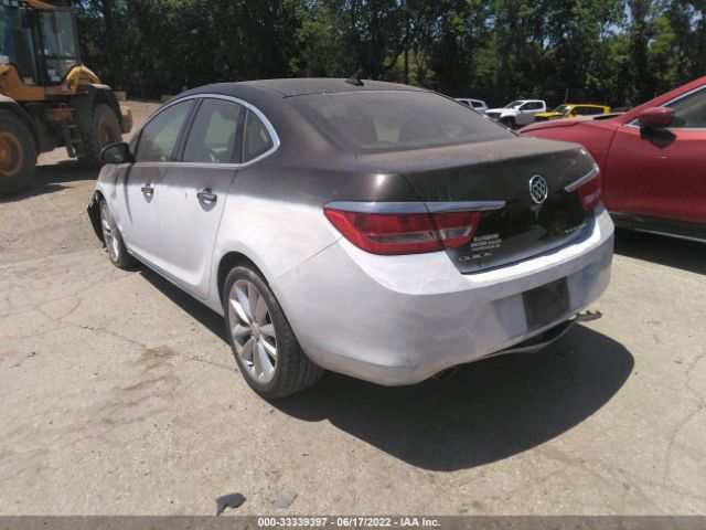 Photo 2 VIN: 1G4PP5SK3C4181528 - BUICK VERANO 