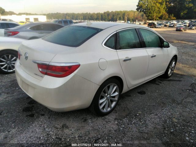 Photo 3 VIN: 1G4PP5SK3C4190942 - BUICK VERANO 