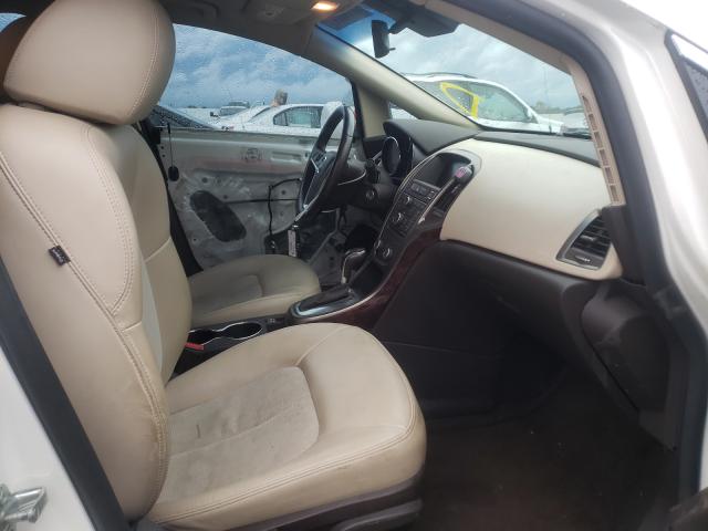 Photo 4 VIN: 1G4PP5SK3C4196417 - BUICK VERANO 