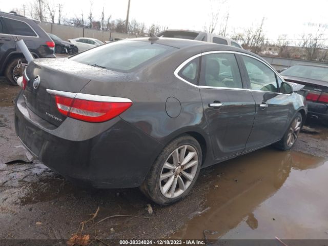 Photo 3 VIN: 1G4PP5SK3D4132816 - BUICK VERANO 