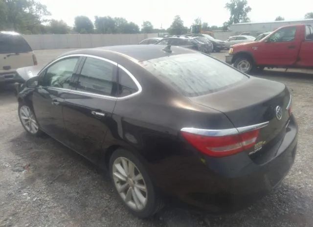 Photo 2 VIN: 1G4PP5SK3D4134985 - BUICK VERANO 