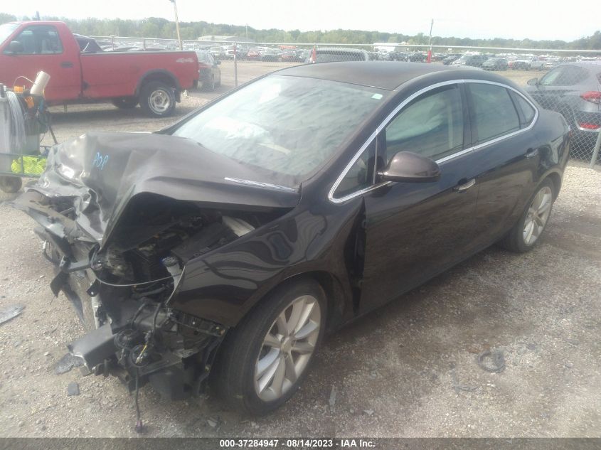 Photo 1 VIN: 1G4PP5SK3D4134985 - BUICK VERANO 