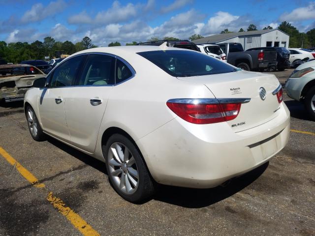 Photo 2 VIN: 1G4PP5SK3D4144674 - BUICK VERANO 