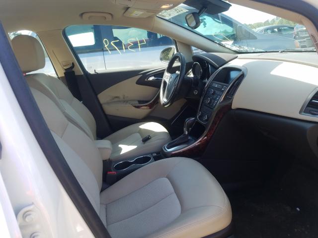 Photo 4 VIN: 1G4PP5SK3D4144674 - BUICK VERANO 