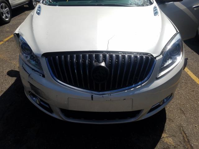 Photo 8 VIN: 1G4PP5SK3D4144674 - BUICK VERANO 