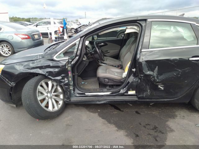 Photo 5 VIN: 1G4PP5SK3D4153617 - BUICK VERANO 