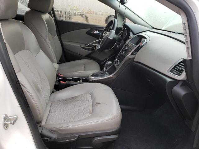 Photo 4 VIN: 1G4PP5SK3D4203545 - BUICK VERANO 