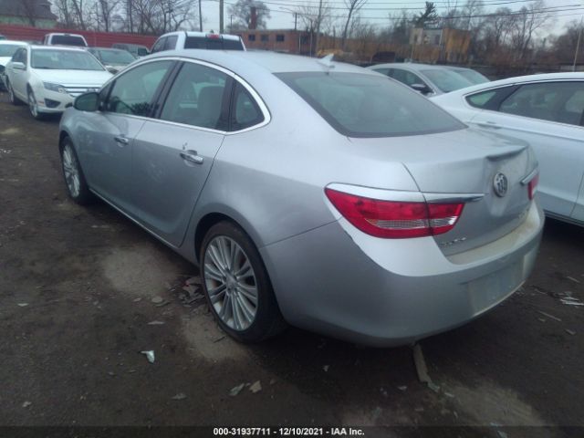 Photo 2 VIN: 1G4PP5SK3E4119520 - BUICK VERANO 