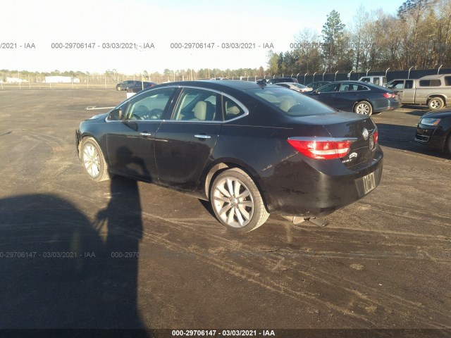 Photo 2 VIN: 1G4PP5SK3E4138469 - BUICK VERANO 