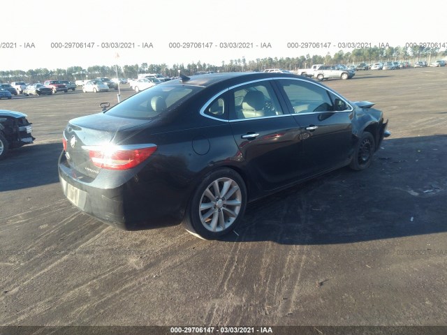 Photo 3 VIN: 1G4PP5SK3E4138469 - BUICK VERANO 