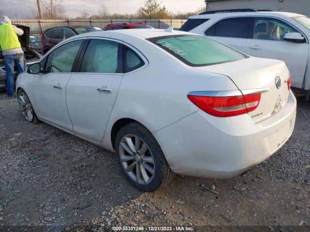 Photo 2 VIN: 1G4PP5SK3E4141081 - BUICK VERANO 