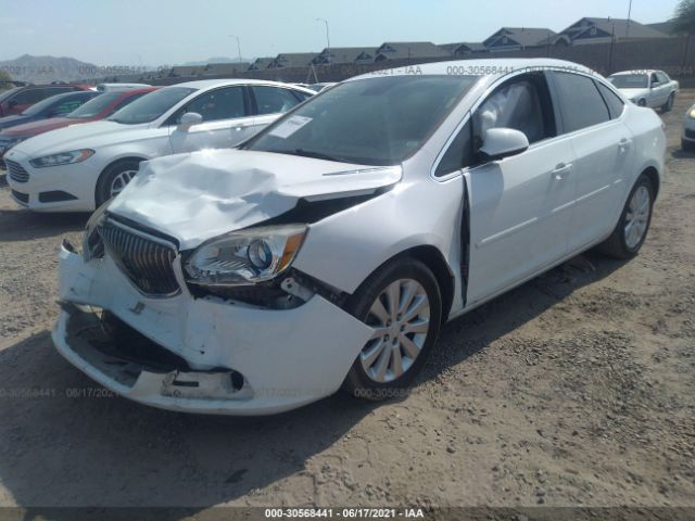 Photo 1 VIN: 1G4PP5SK3F4126775 - BUICK VERANO 