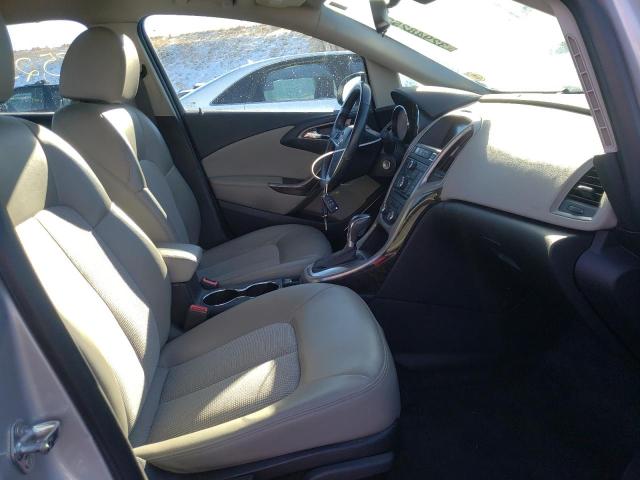 Photo 4 VIN: 1G4PP5SK3F4128025 - BUICK VERANO 