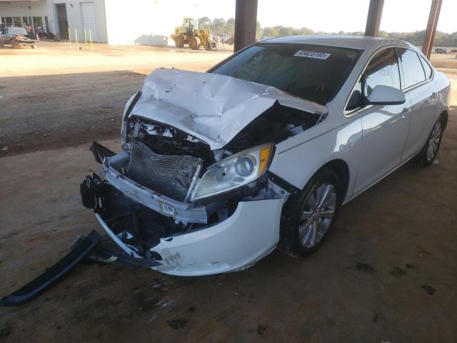 Photo 1 VIN: 1G4PP5SK3F4213186 - BUICK VERANO 