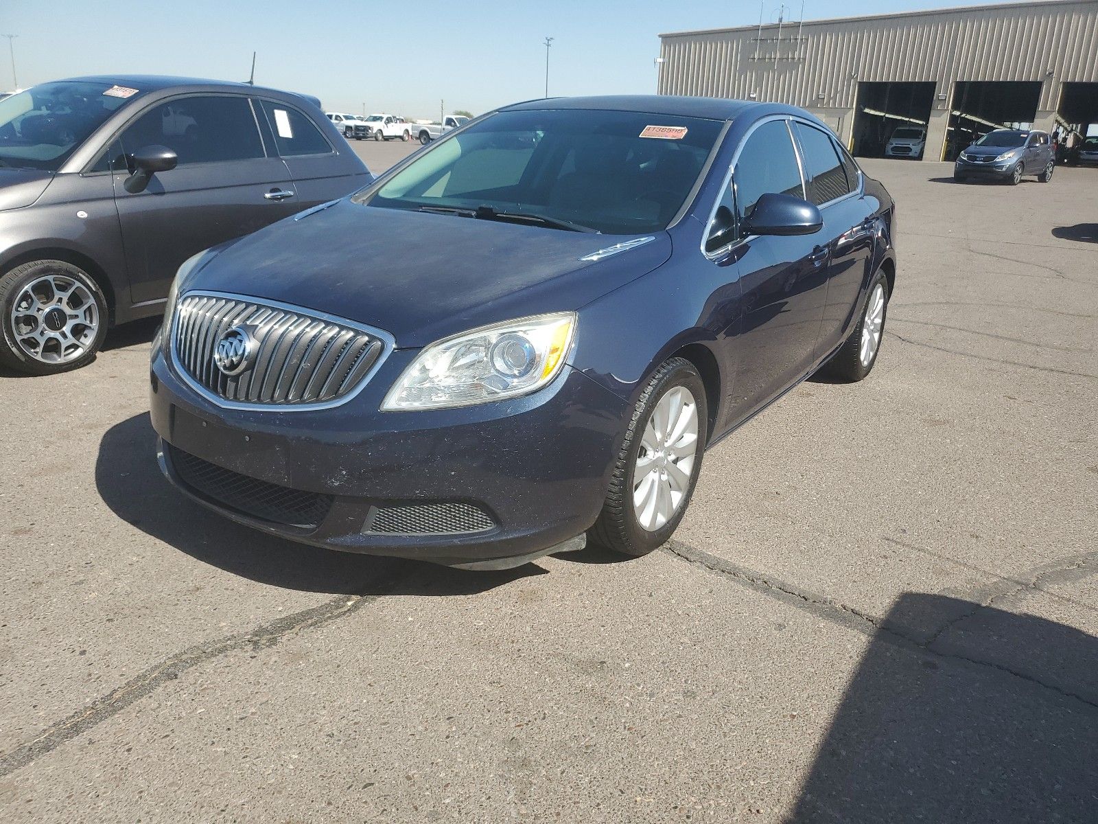 Photo 1 VIN: 1G4PP5SK3G4114627 - BUICK VERANO 