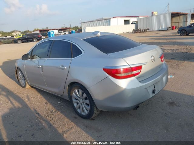 Photo 2 VIN: 1G4PP5SK3G4127491 - BUICK VERANO 