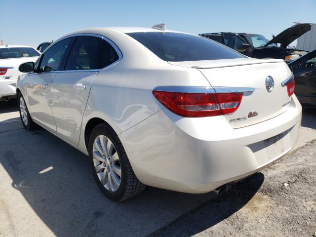 Photo 2 VIN: 1G4PP5SK3G4169739 - BUICK VERANO 