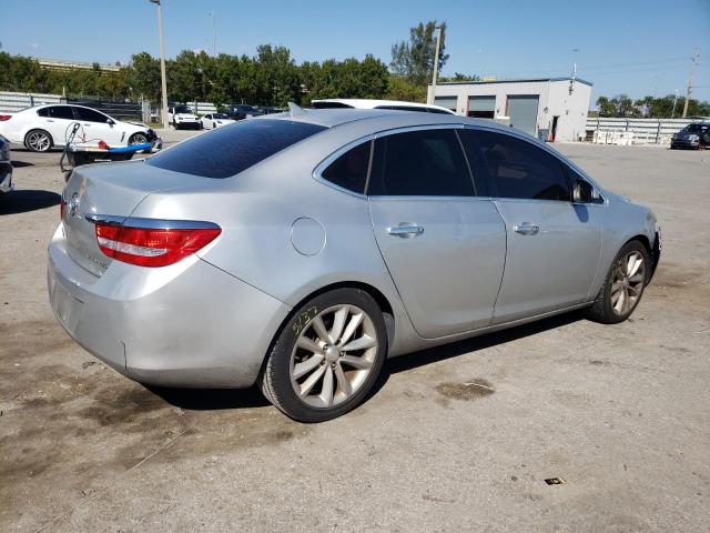 Photo 2 VIN: 1G4PP5SK4C4136629 - BUICK VERANO 