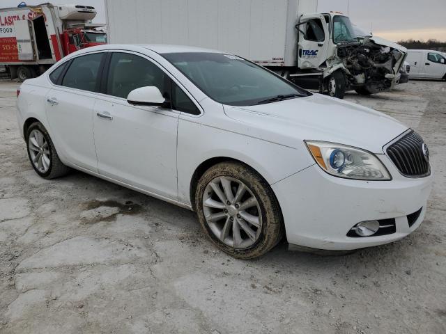 Photo 3 VIN: 1G4PP5SK4C4174653 - BUICK VERANO 