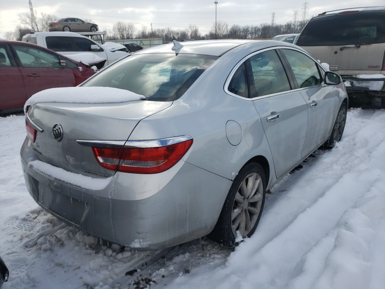 Photo 3 VIN: 1G4PP5SK4C4217789 - BUICK VERANO 