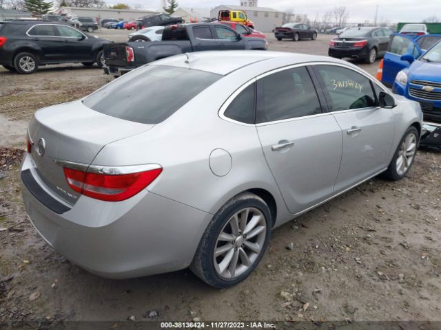 Photo 3 VIN: 1G4PP5SK4D4115491 - BUICK VERANO 