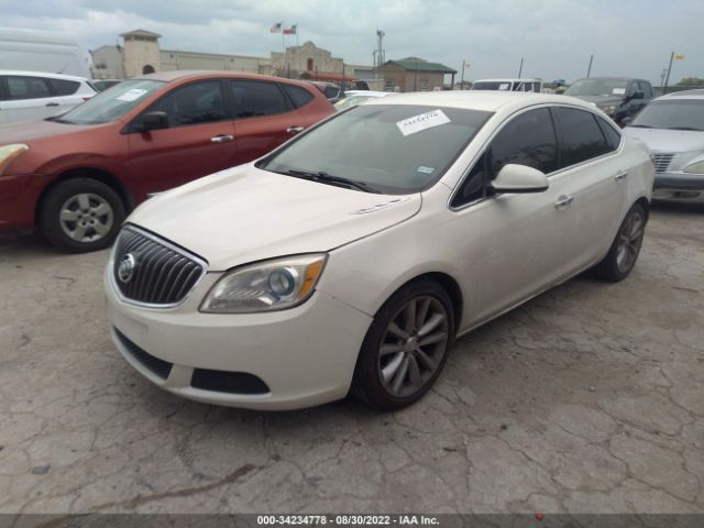 Photo 1 VIN: 1G4PP5SK4D4145610 - BUICK VERANO 