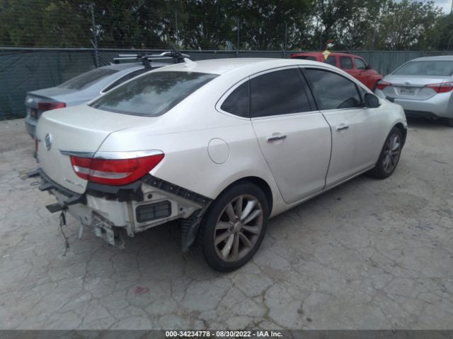 Photo 3 VIN: 1G4PP5SK4D4145610 - BUICK VERANO 